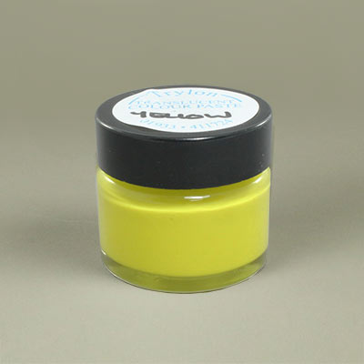 Translucent yellow resin pigment