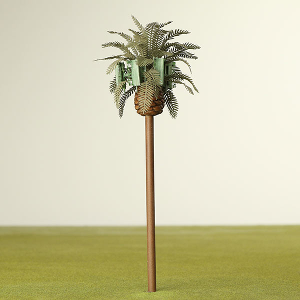 Model palm tree phone mast