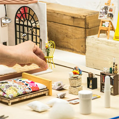 DIY Miniature House kit - Alice's Dreamy Bedroom