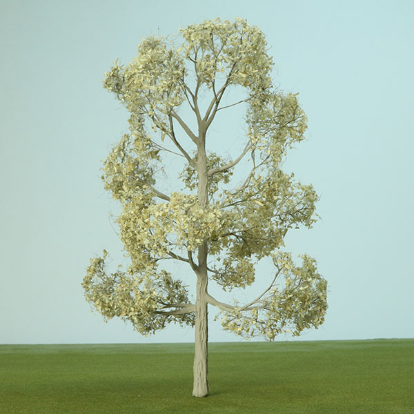 Model tree with woodchip foliage