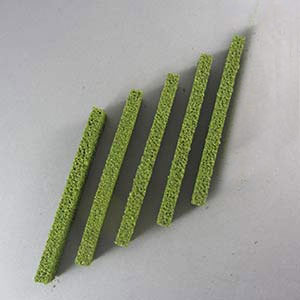 Miniature green hedges for model making