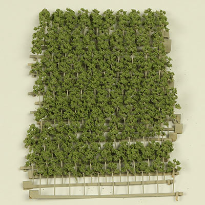 Packs of 15mm medium green model trees