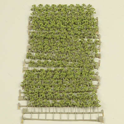 Packs of 18mm light green model trees