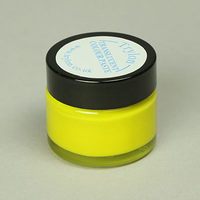 Translucent yellow resin pigment