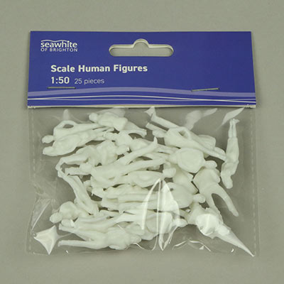 1:50 white assorted plastic figures