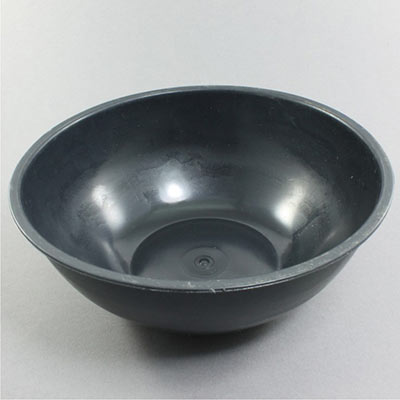 Bowl for mixing casting materials