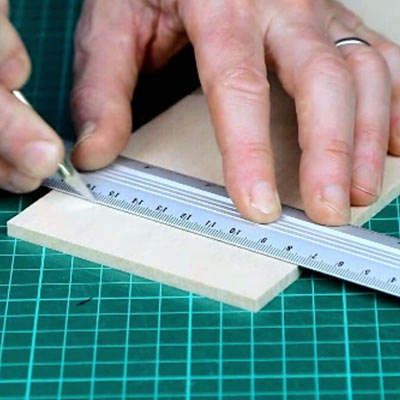Model Making 101 - cutting balsa